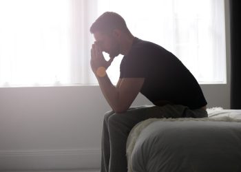 A Prayer to Let Go of Past Regrets and Move Forward